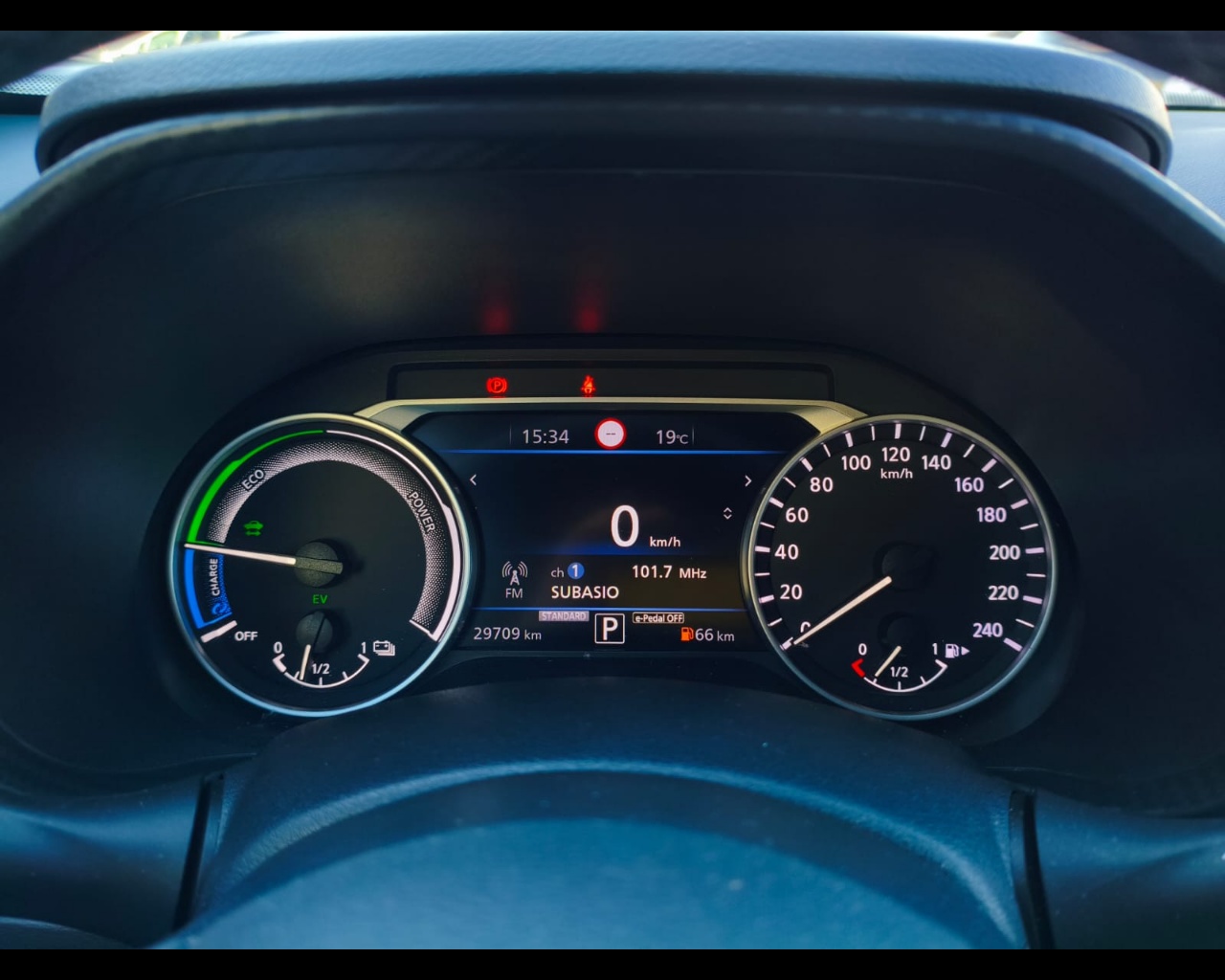 Foto NISSAN Juke 1.6 hev N-Connecta