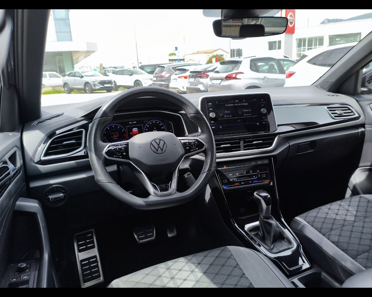 Foto VOLKSWAGEN T-Roc 1.5 tsi R-Line dsg