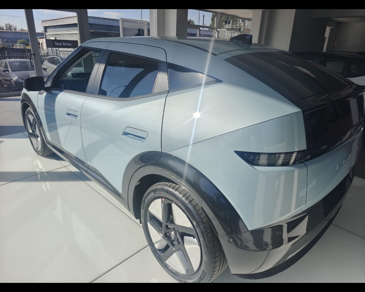 Foto HYUNDAI 6JW5ZFZ7ZHH09PN