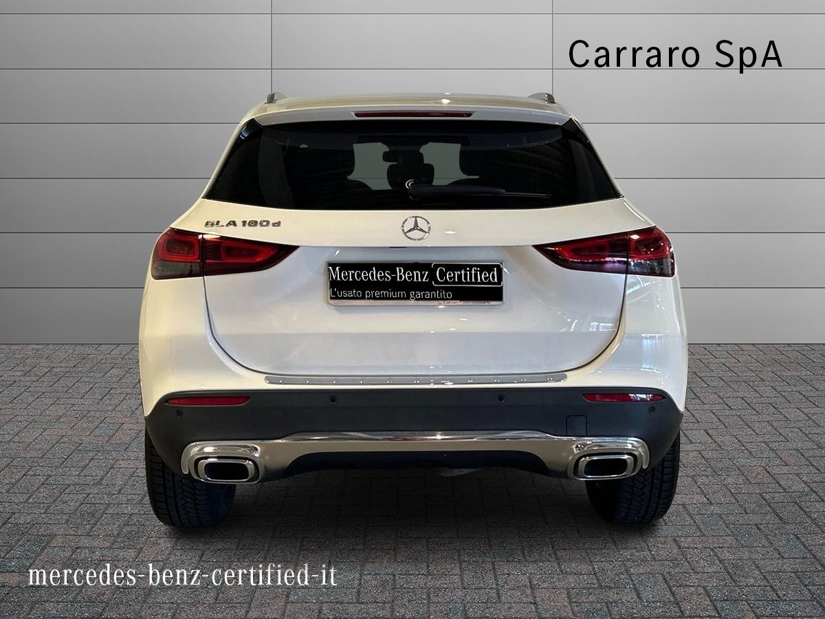Mercedes GLA GLA 180 D Sport Plus 8G-DCT - 4