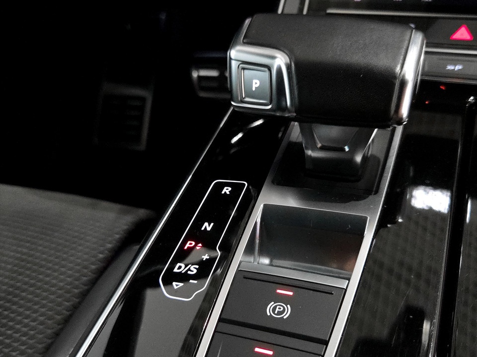 AUDI Q8 50 3.0 tdi mhev quattro tiptronic Ibrida usato - 15