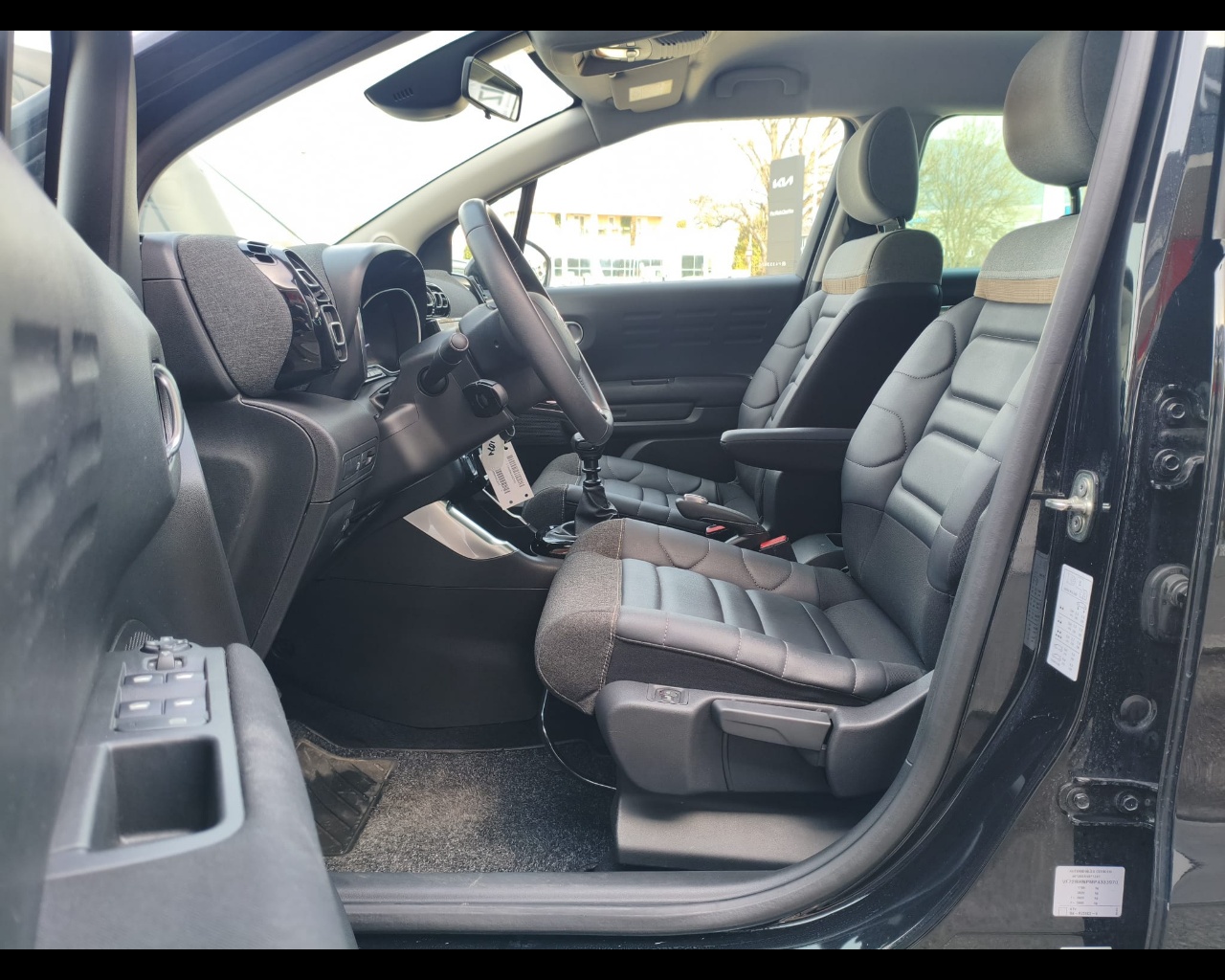 Foto CITROEN C3 Aircross 1.2 puretech Plus s&s 110cv