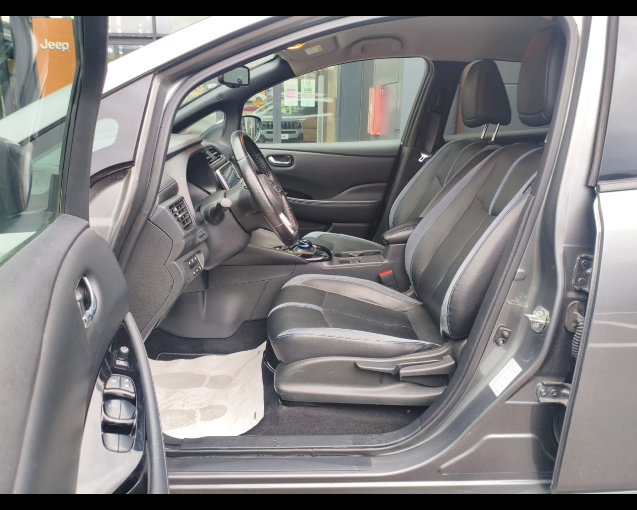 Foto NISSAN Leaf 3.Zero 40kWh 150cv