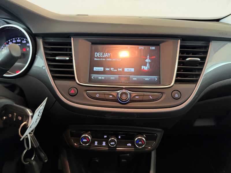 Crossland 2021 - Crossland 1.2 Design&tech S&s 83cv