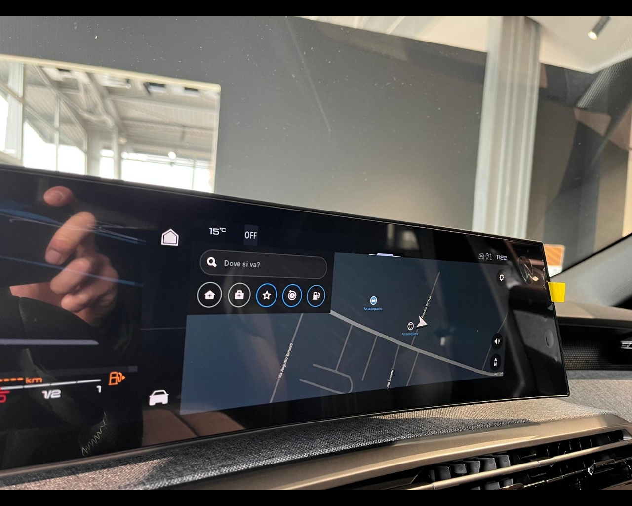 Foto PEUGEOT 3008 1.2 hybrid GT 136cv e-dcs6