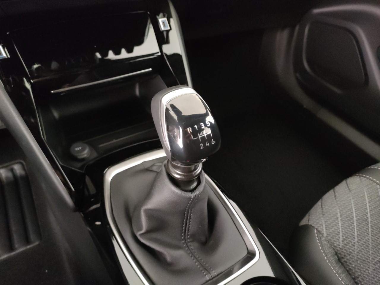 Peugeot 2008 Nuovo Benzina 2008 Porto Mantovano