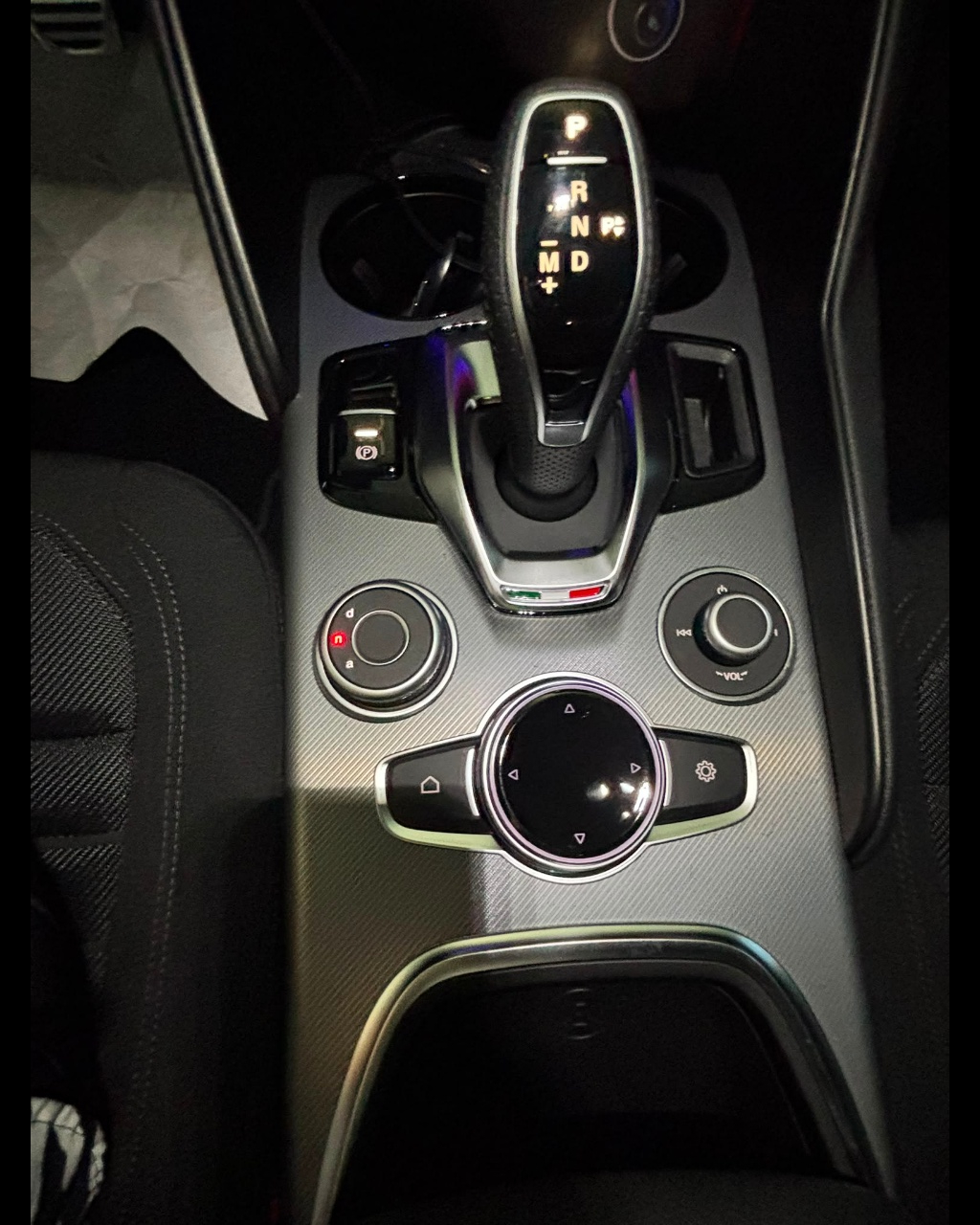 Foto ALFA ROMEO Giulia Diesel 160cv Sprint