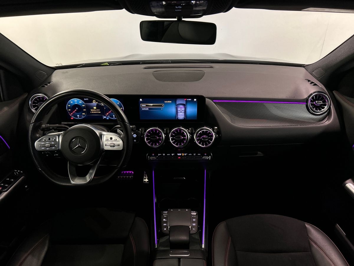 Mercedes GLA GLA 180 D Premium 8G-DCT - 9