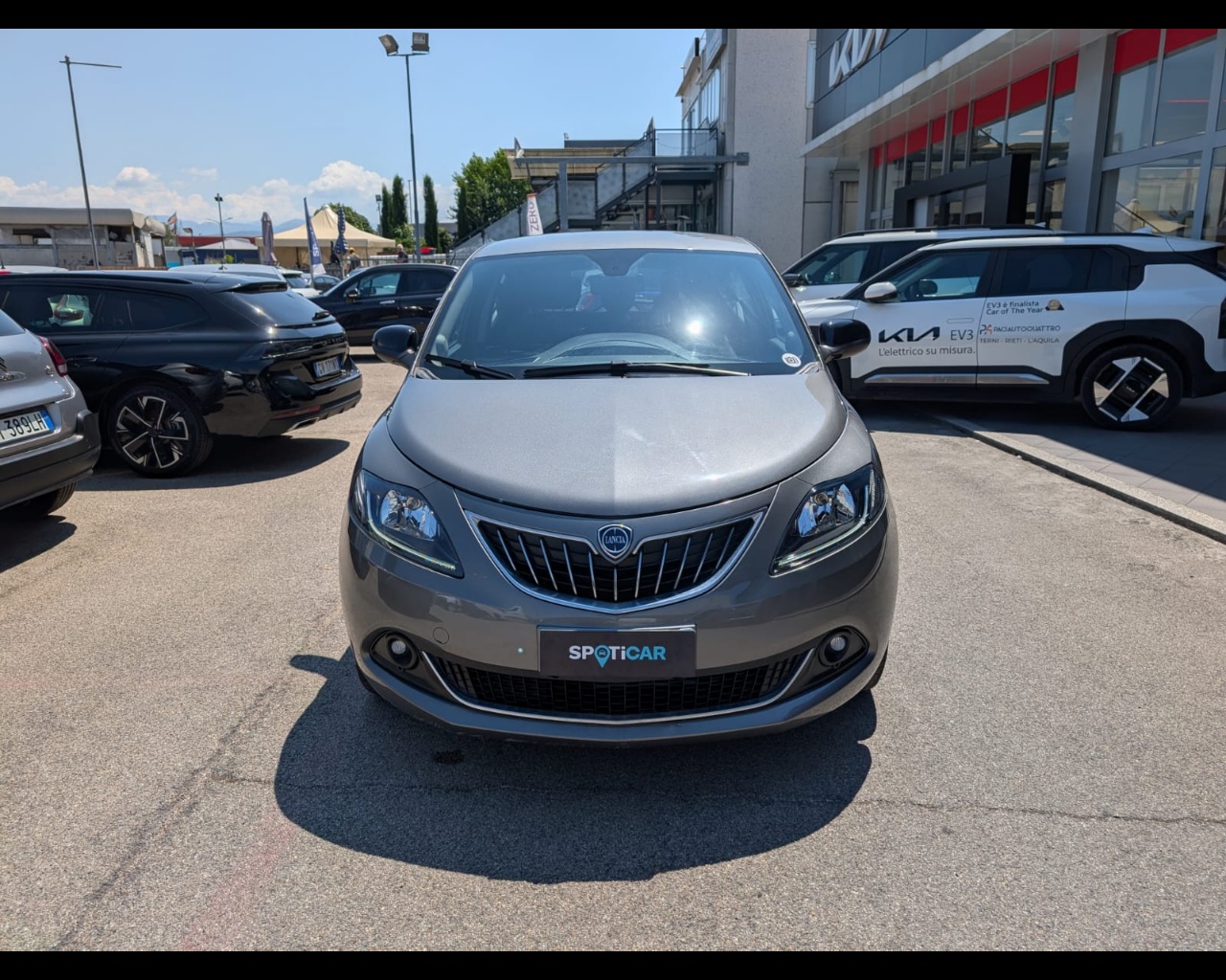 Foto LANCIA Ypsilon 1.0 firefly hybrid Platino s&s 70cv