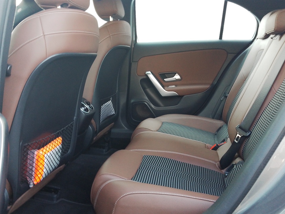 MERCEDES Classe A A 180 d Sport Extra auto Diesel usato - 15