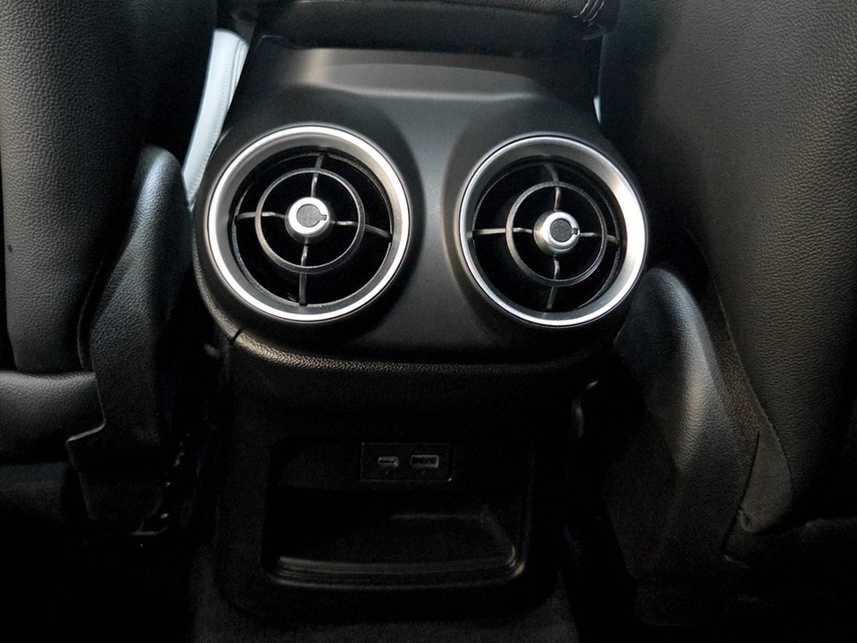 ALFA ROMEO Stelvio 2.2 t Veloce Q4 210cv auto Diesel usato - 17