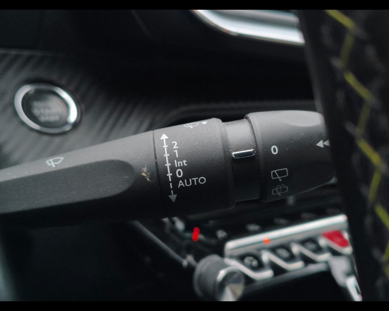 Foto PEUGEOT 208 1.5 bluehdi GT Pack s&s 100cv