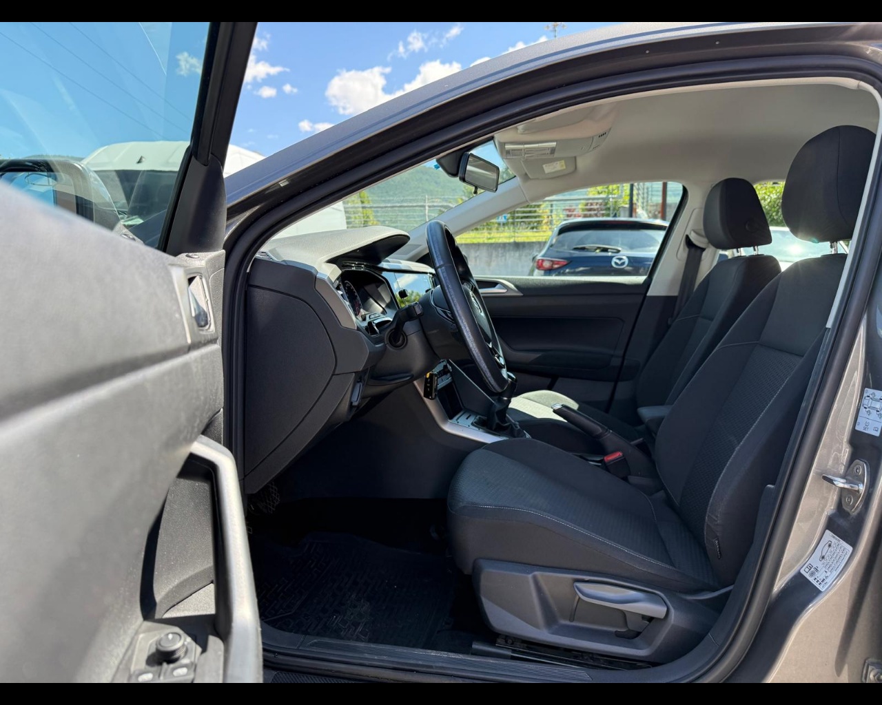 Foto VOLKSWAGEN Polo 5p 1.6 tdi Comfortline 80cv
