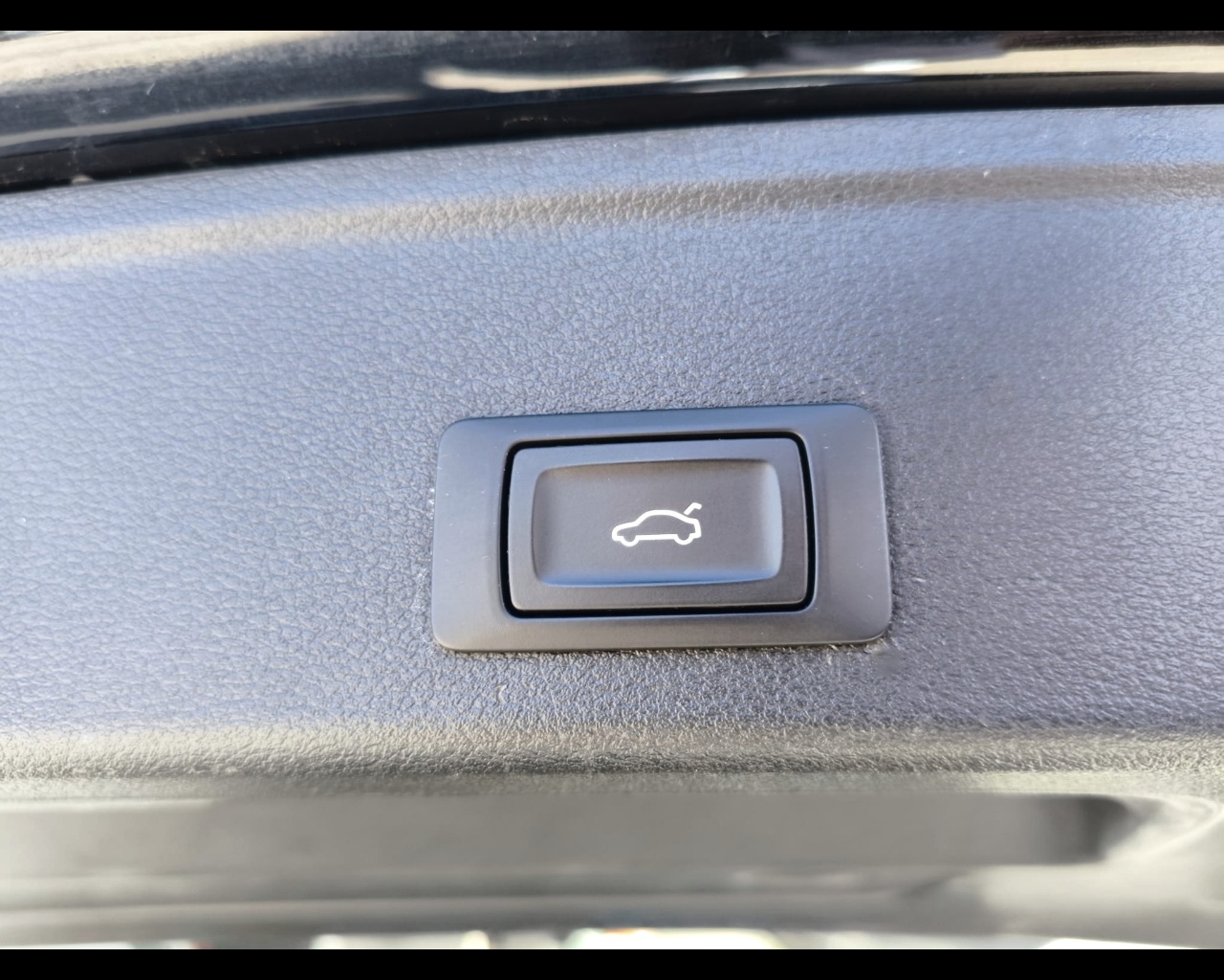 Foto AUDI A4 Avant 2.0 tdi Business Sport 150cv s-tronic