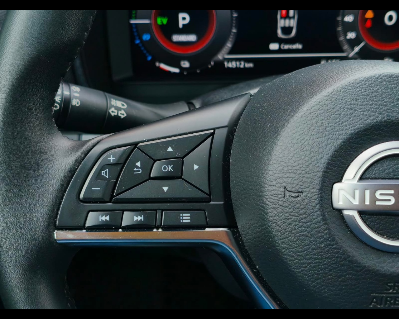 Foto NISSAN Juke 1.6 hev N-Connecta