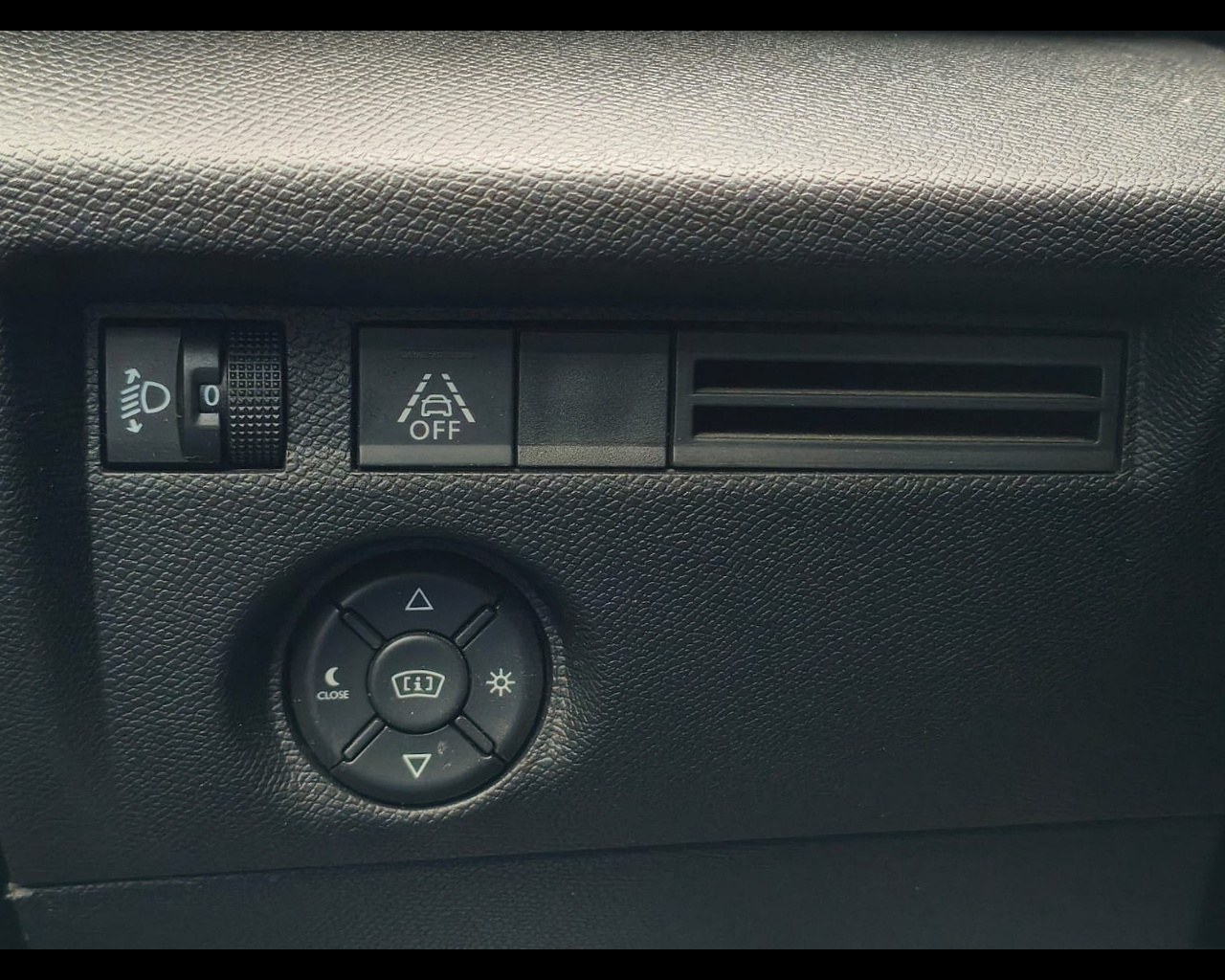 Foto CITROEN C4 1.2 puretech Shine s&s 130cv