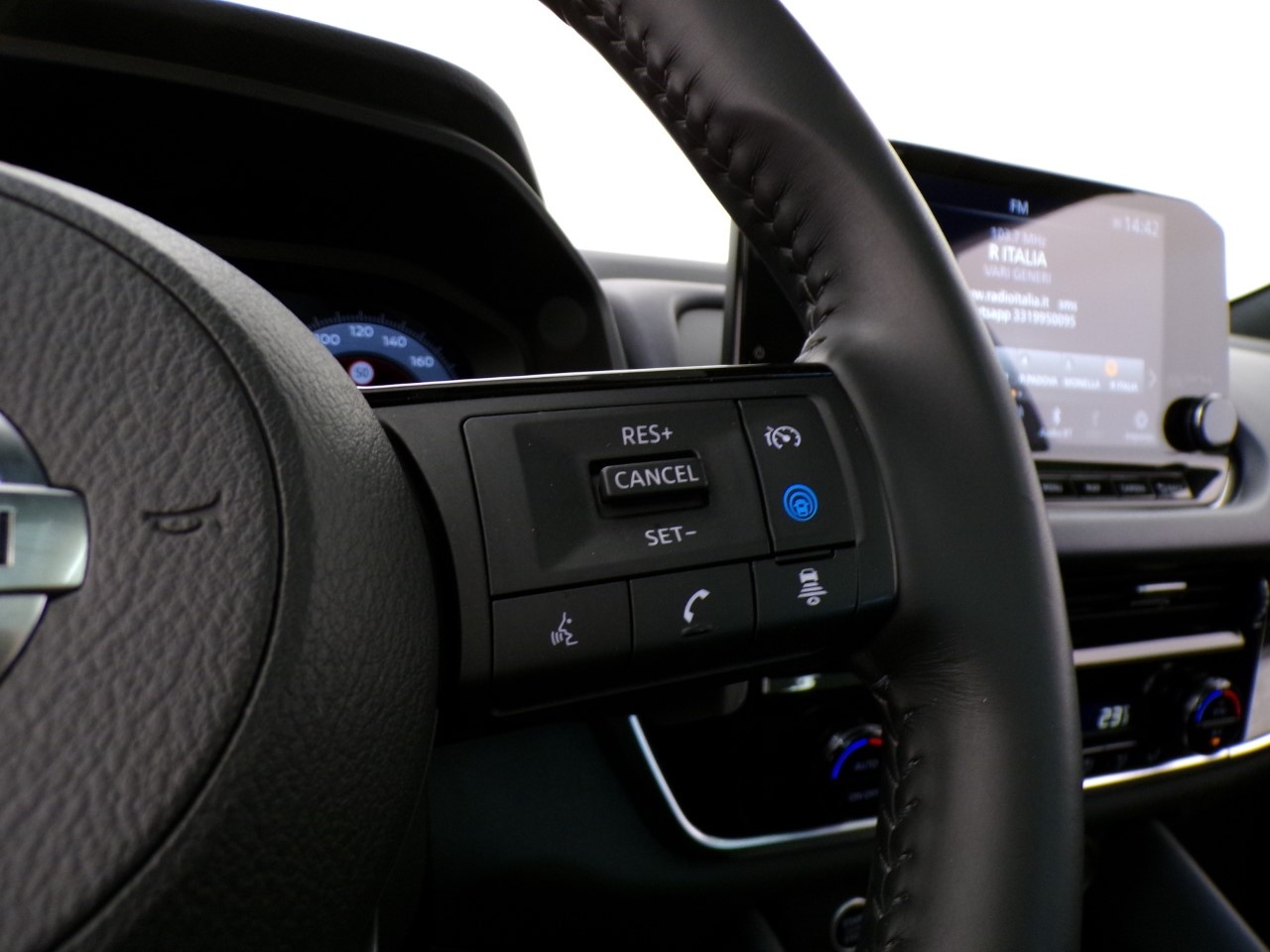 Nissan Qashqai Qashqai 1.3 MILD HYBRID 158cv Tekna 4WD Xtronic - 17