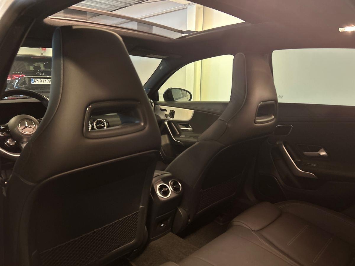 Mercedes-AMG Classe A AMG Classe A 35 AMG Premium Plus AMG Line 4Matic 7G-DCT - 18