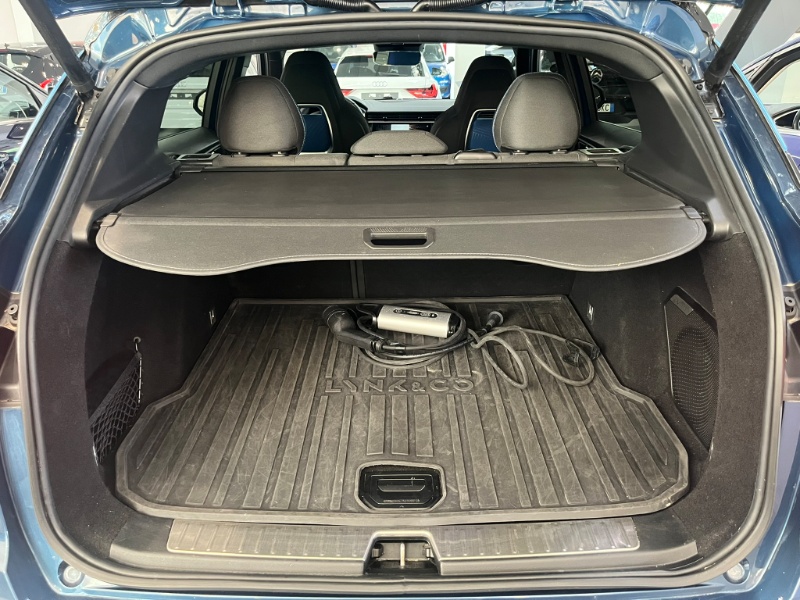 LYNK&CO – 01 PHEV