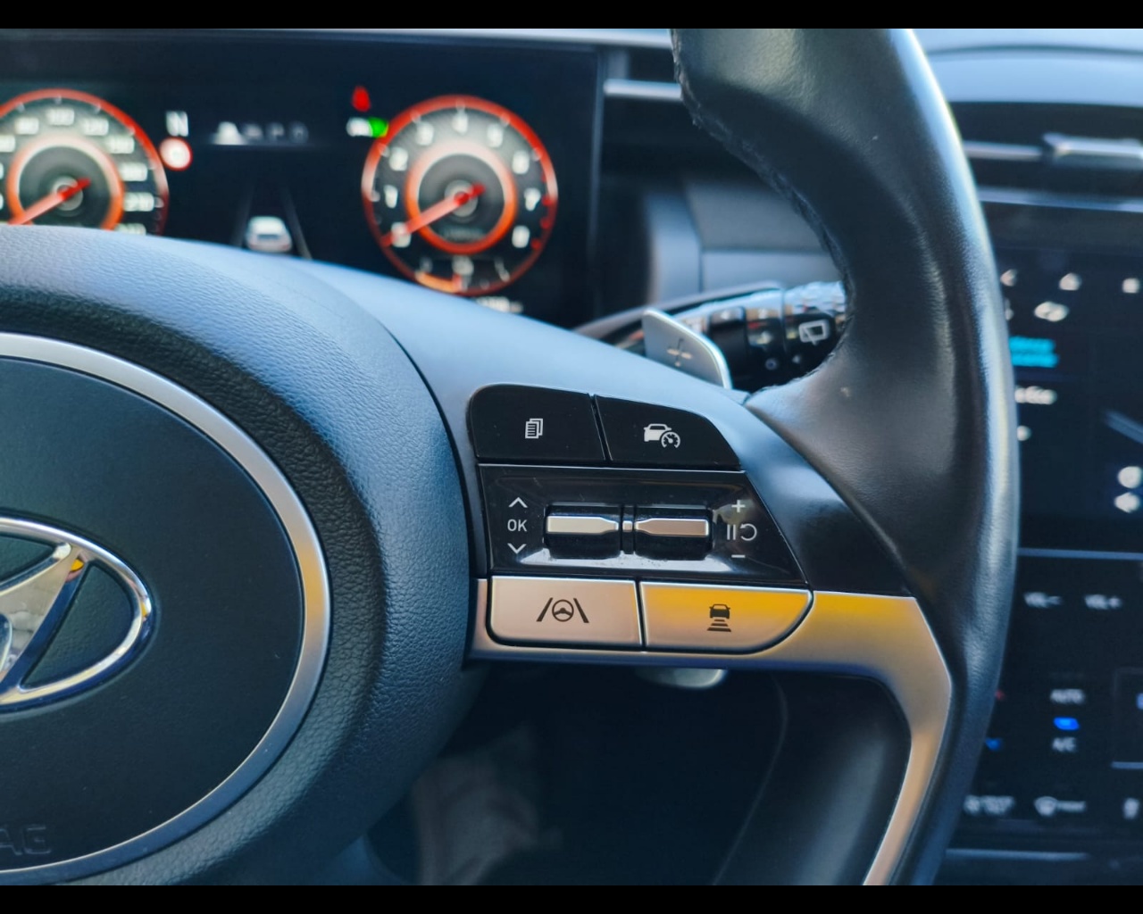 Foto HYUNDAI Tucson 1.6 hev Exellence 2wd auto