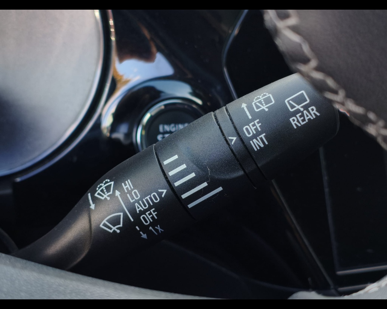 Foto OPEL Corsa 1.5 Elegance s&s 100cv