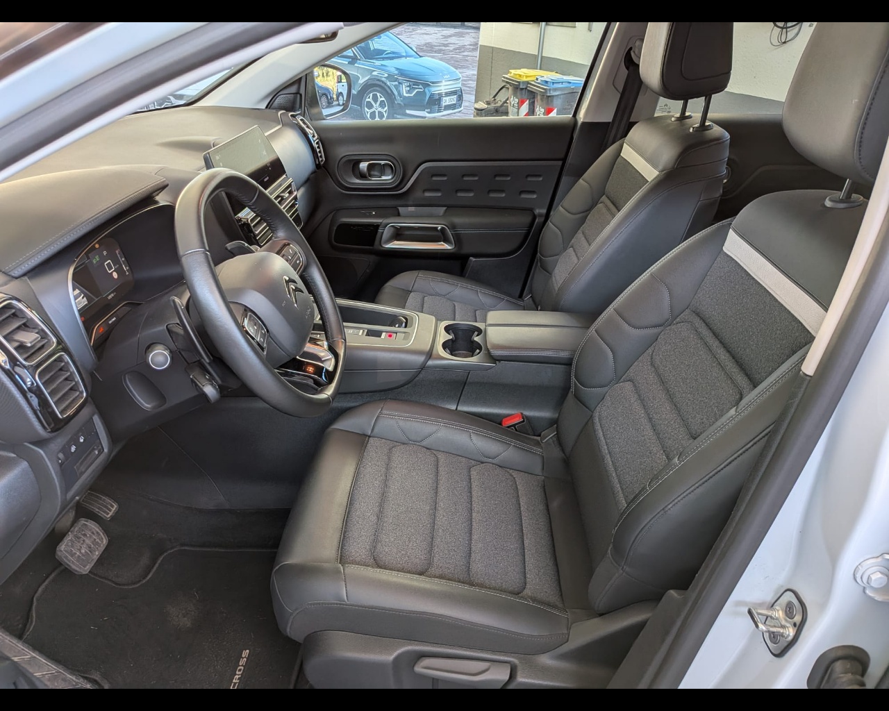 Foto CITROEN C5 Aircross 1.5 bluehdi Max s&s 130cv eat8 N1