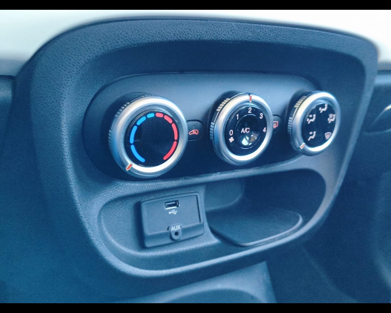 Foto FIAT 500L 1.3 mjt Pop Star 85cv