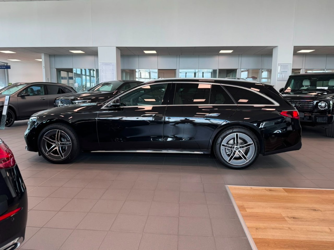 Mercedes Classe E Station Wagon Classe E 220 d 4Matic Station Wagon AMG Line ADVANCED - 4