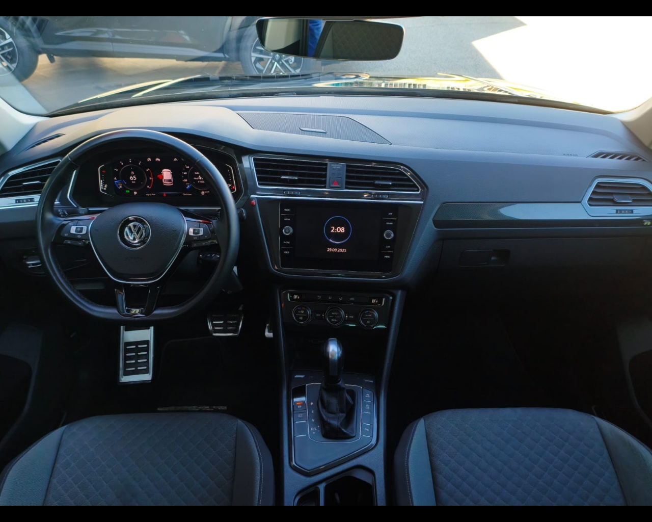 Foto VOLKSWAGEN Tiguan 1.5 tsi Sport 150cv dsg