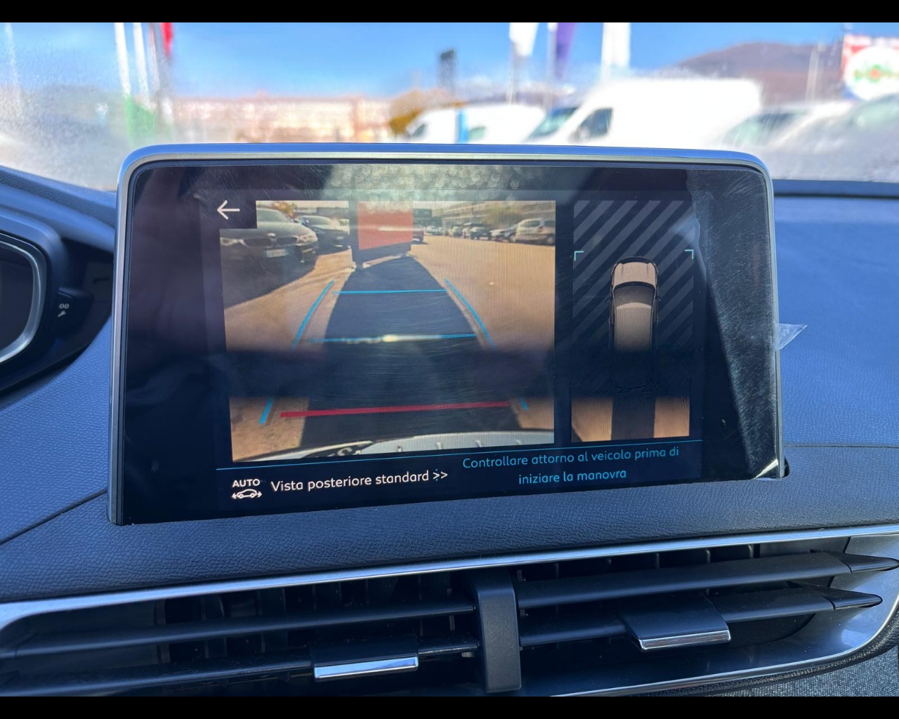 Foto PEUGEOT 5008 1.6 bluehdi Allure s&s 120cv 7p.ti eat6