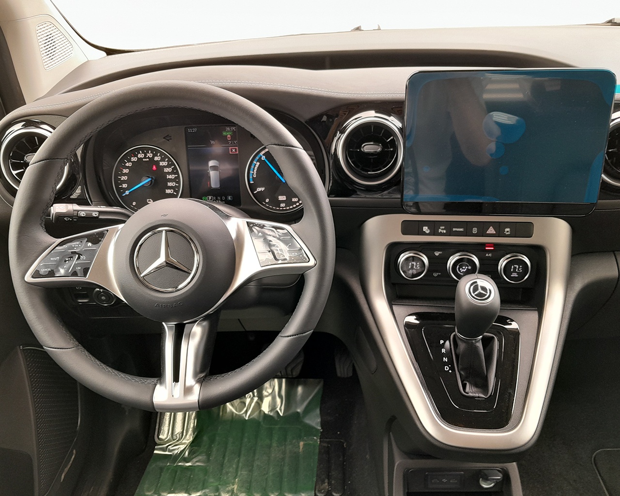 Mercedes EQT EQT 200 - 6