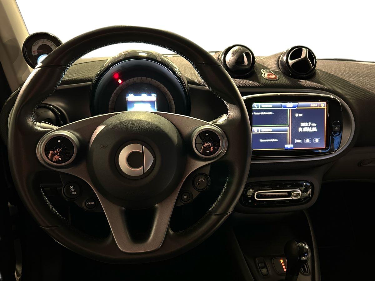 smart fortwo fortwo 22kW EQ Passion - 11