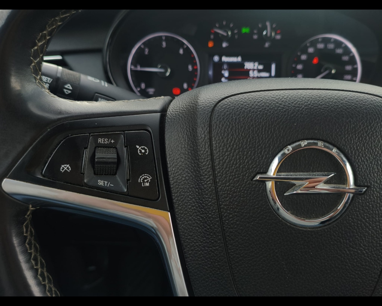 Foto OPEL Mokka X 1.6 cdti Innovation 4x2 136cv auto