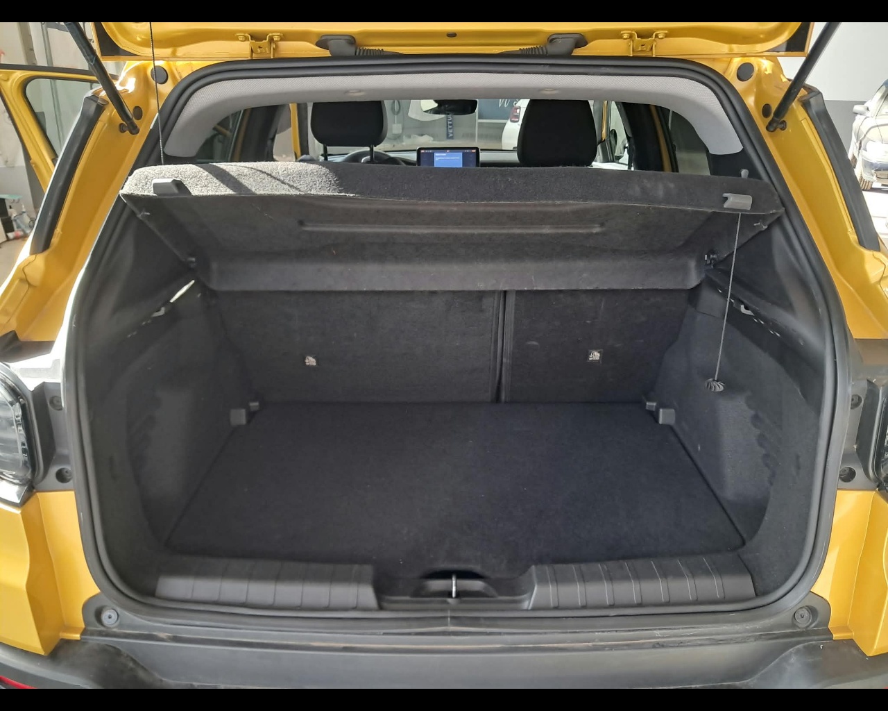 Foto JEEP Avenger 1.2 turbo Summit fwd 100cv