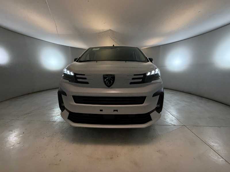 Nuovo Traveller - Bhdi 180 Eat8 Business Vip Long