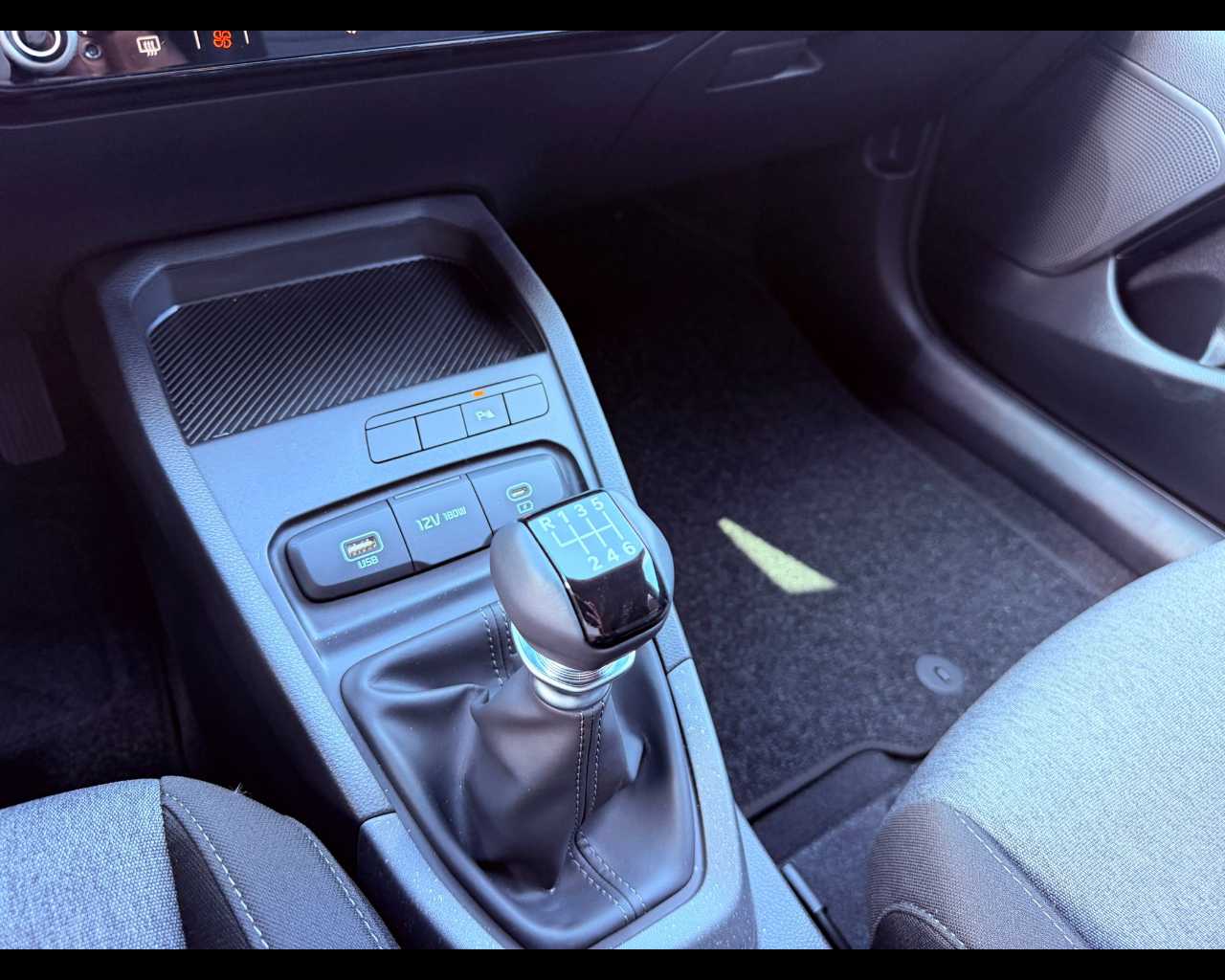 Kia Stonic Nuovo benzina Stonic Este