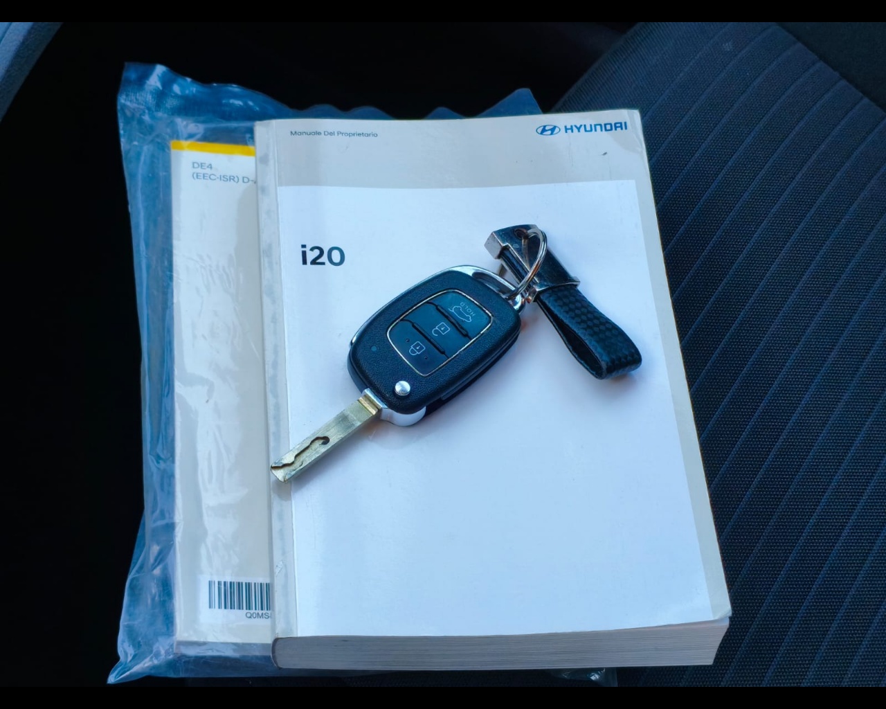Foto HYUNDAI i20 1.2 mpi Connectline