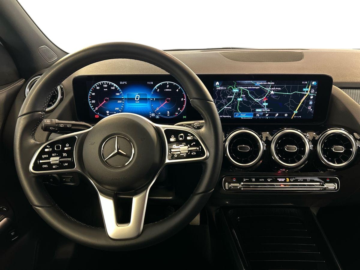Mercedes GLA GLA 180 D Sport Plus 8G-DCT - 11
