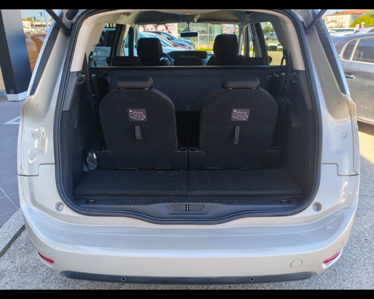 Foto CITROEN C4 Grand Spacetourer 1.5 bluehdi Business 7p. s&s 130cv eat8