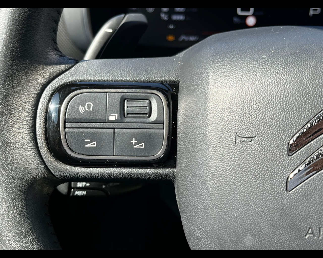 Foto CITROEN C5 Aircross 1.2 puretech Feel Pack s&s 130cv eat8