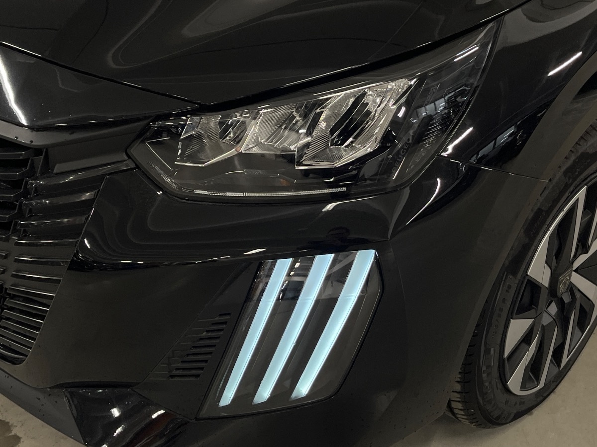 Peugeot 208 Nuovo Ibrido benzina 208 Verona