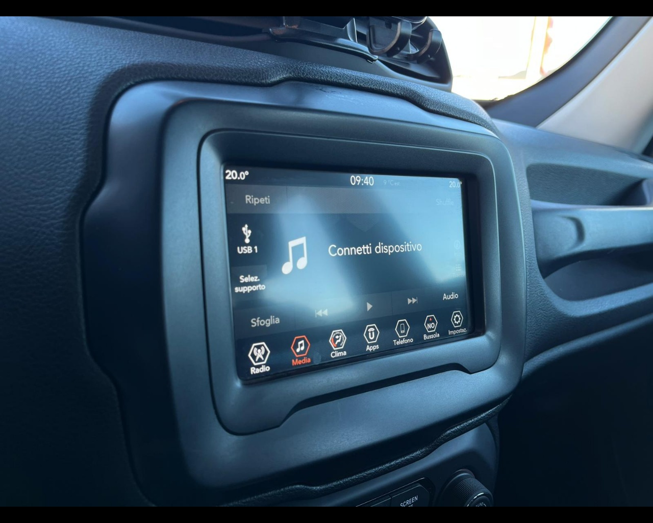 Foto JEEP Renegade 2.0 mjt Limited 4wd 140cv auto 9m