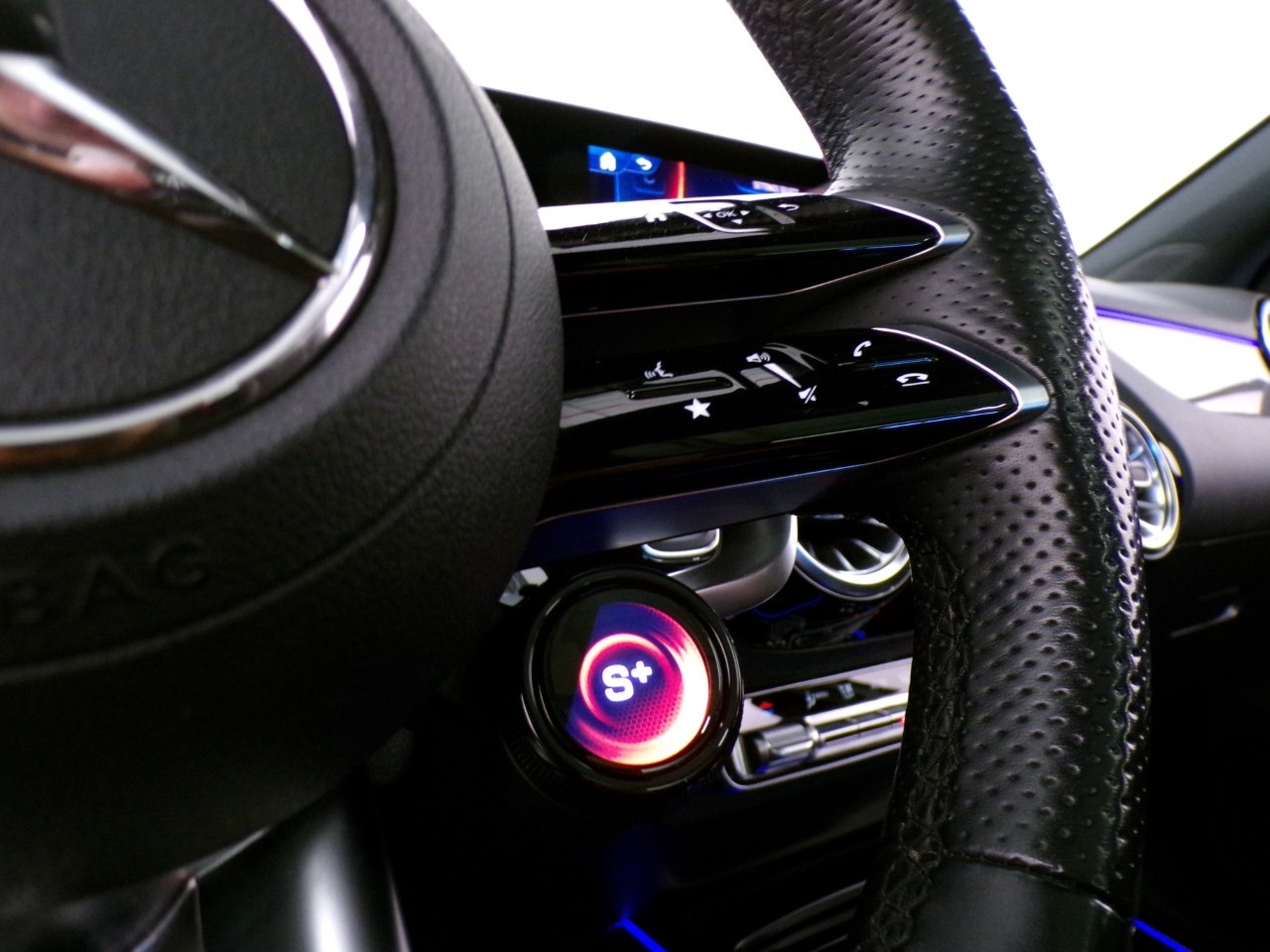 Mercedes-AMG GLA AMG GLA AMG 35 AMG Line Premium Plus 4Matic 8G-DCT - 22