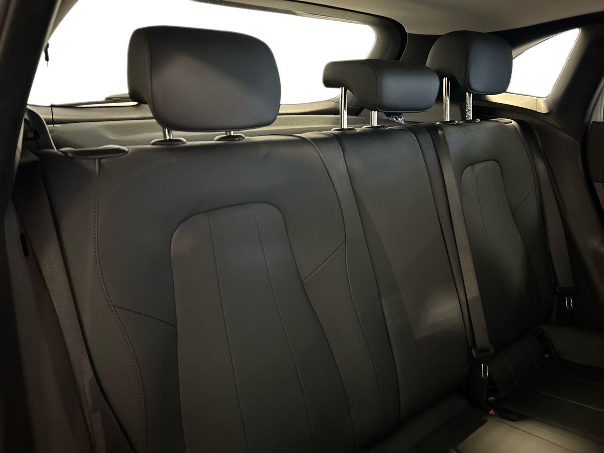 Mercedes  GLA 180 Progressive Advanced 7G-DCT - 16