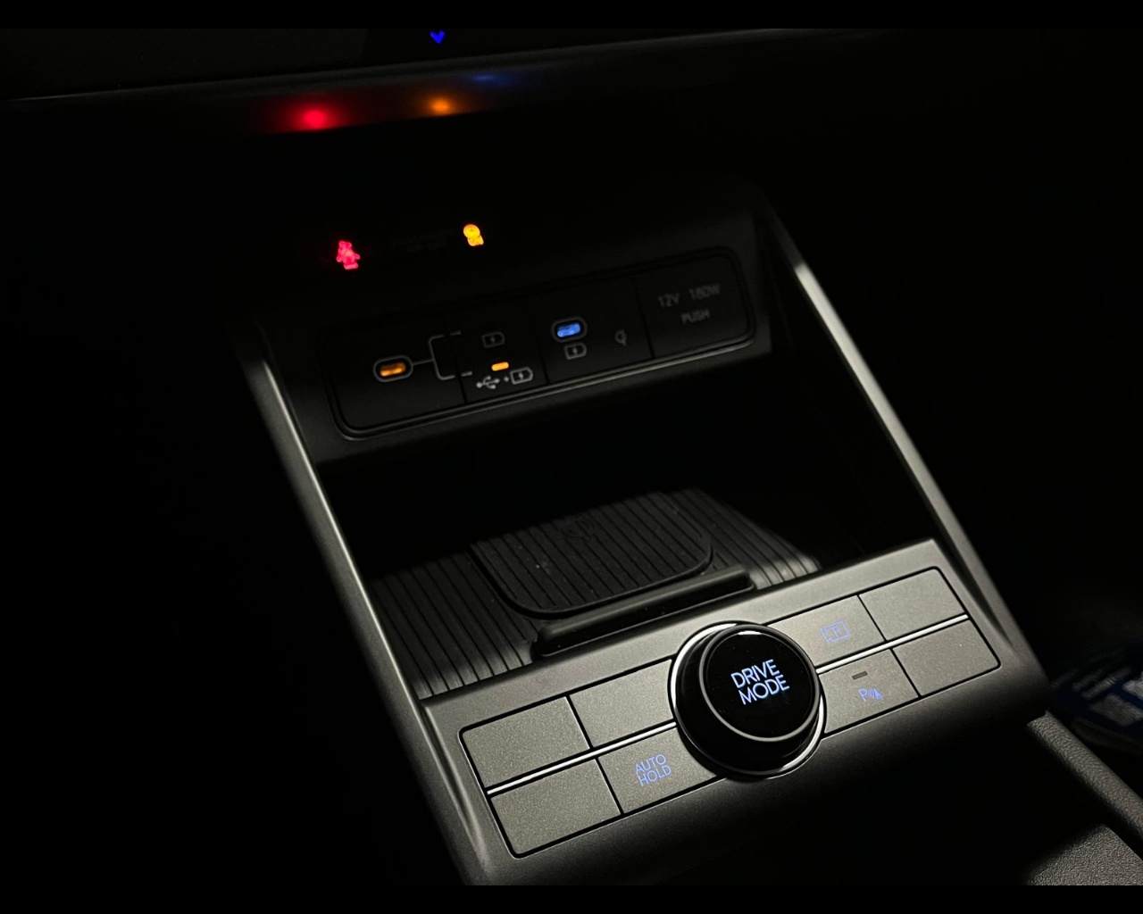 Foto HYUNDAI KONA EV MY25 EXCLUSIVE 64,8 KWH