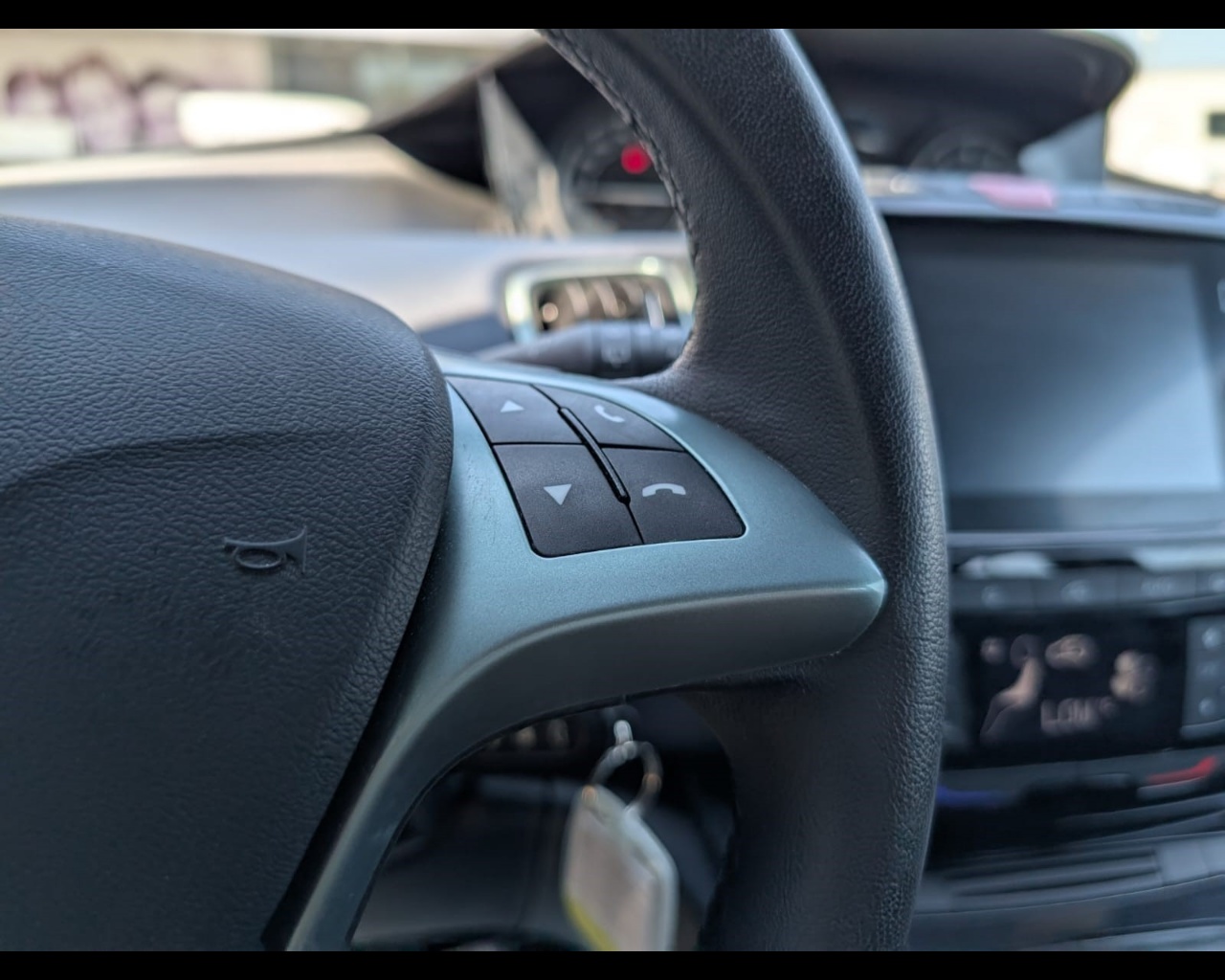 Foto LANCIA Ypsilon 1.0 firefly hybrid Platino s&s 70cv