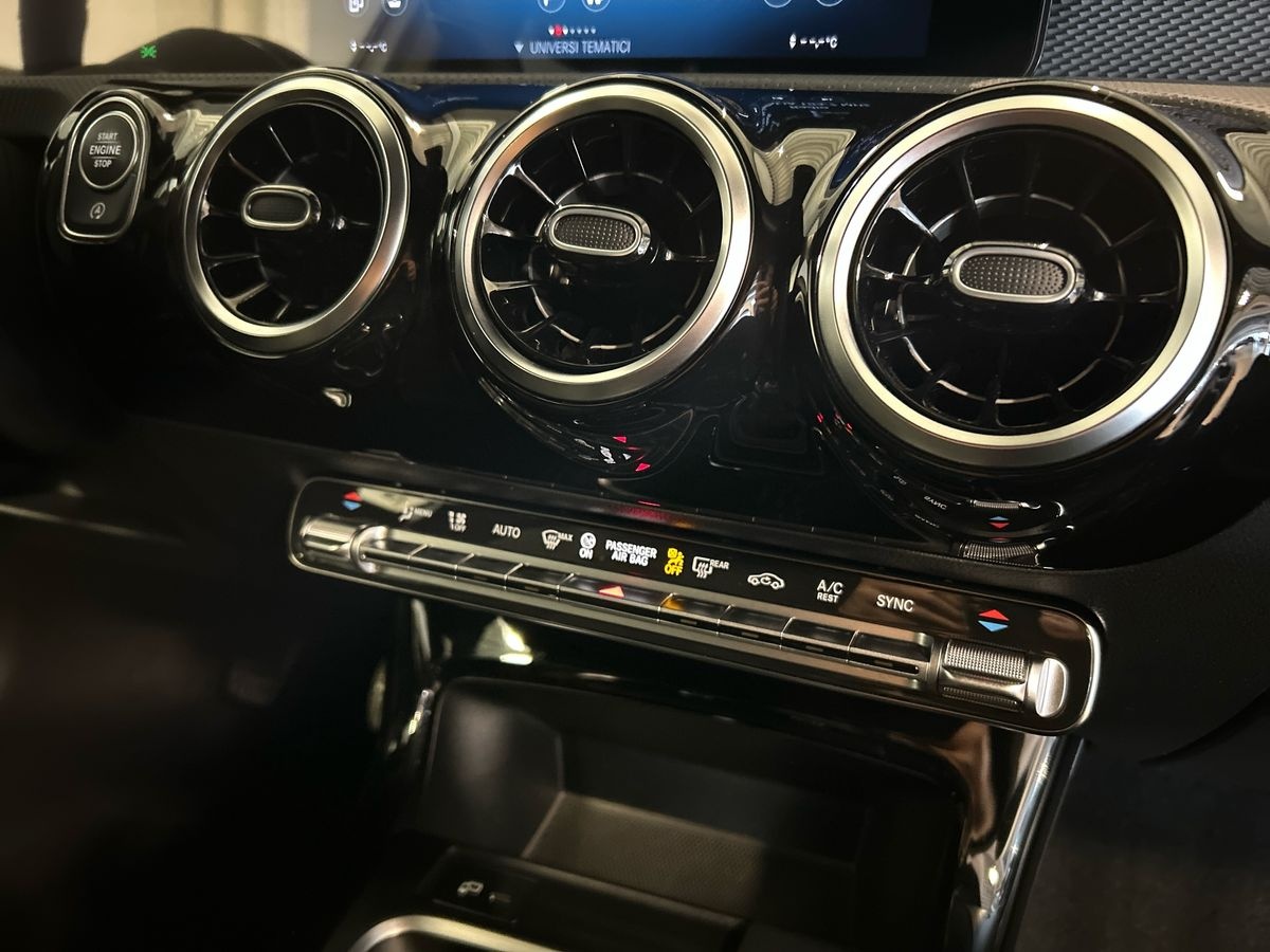 Mercedes Classe A Classe A 180 D Sport Night edition - 14