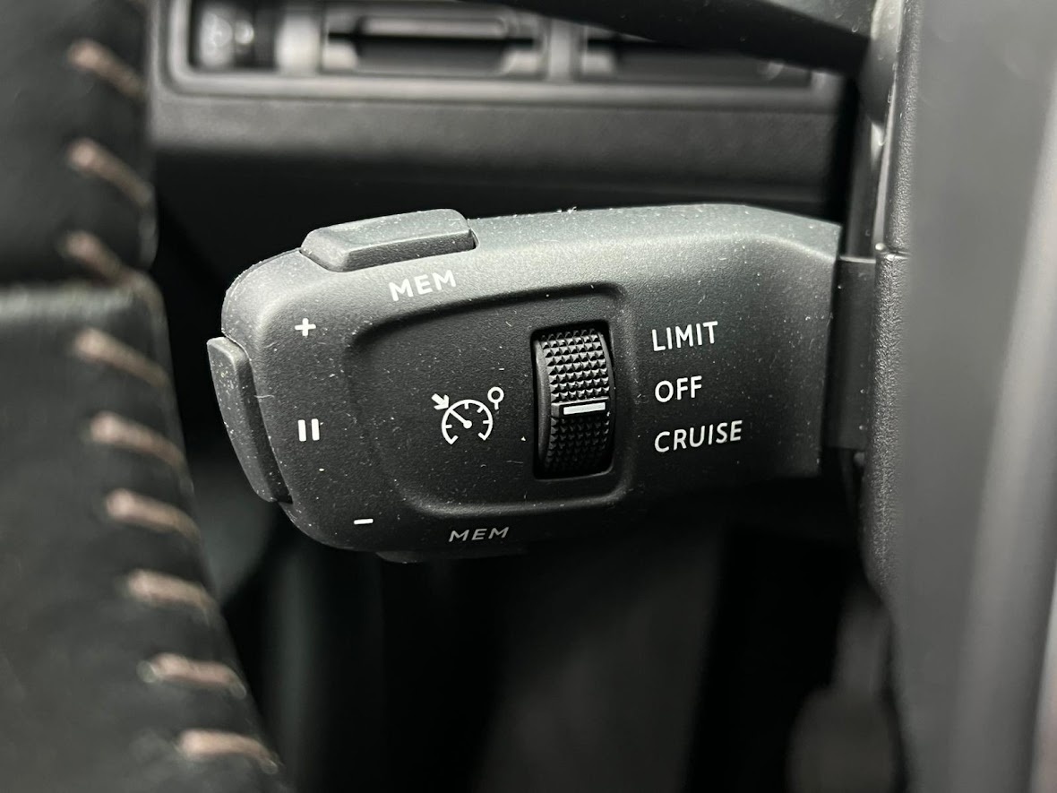 PEUGEOT 3008 3008 1.5 bluehdi Active s&s 130cv Diesel Usato - 11