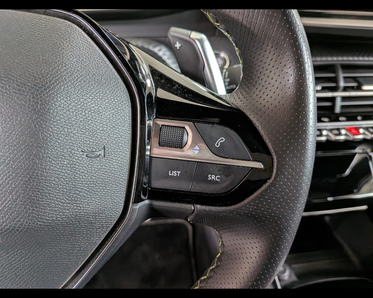 Foto PEUGEOT 2008 1.2 puretech GT s&s 130cv eat8