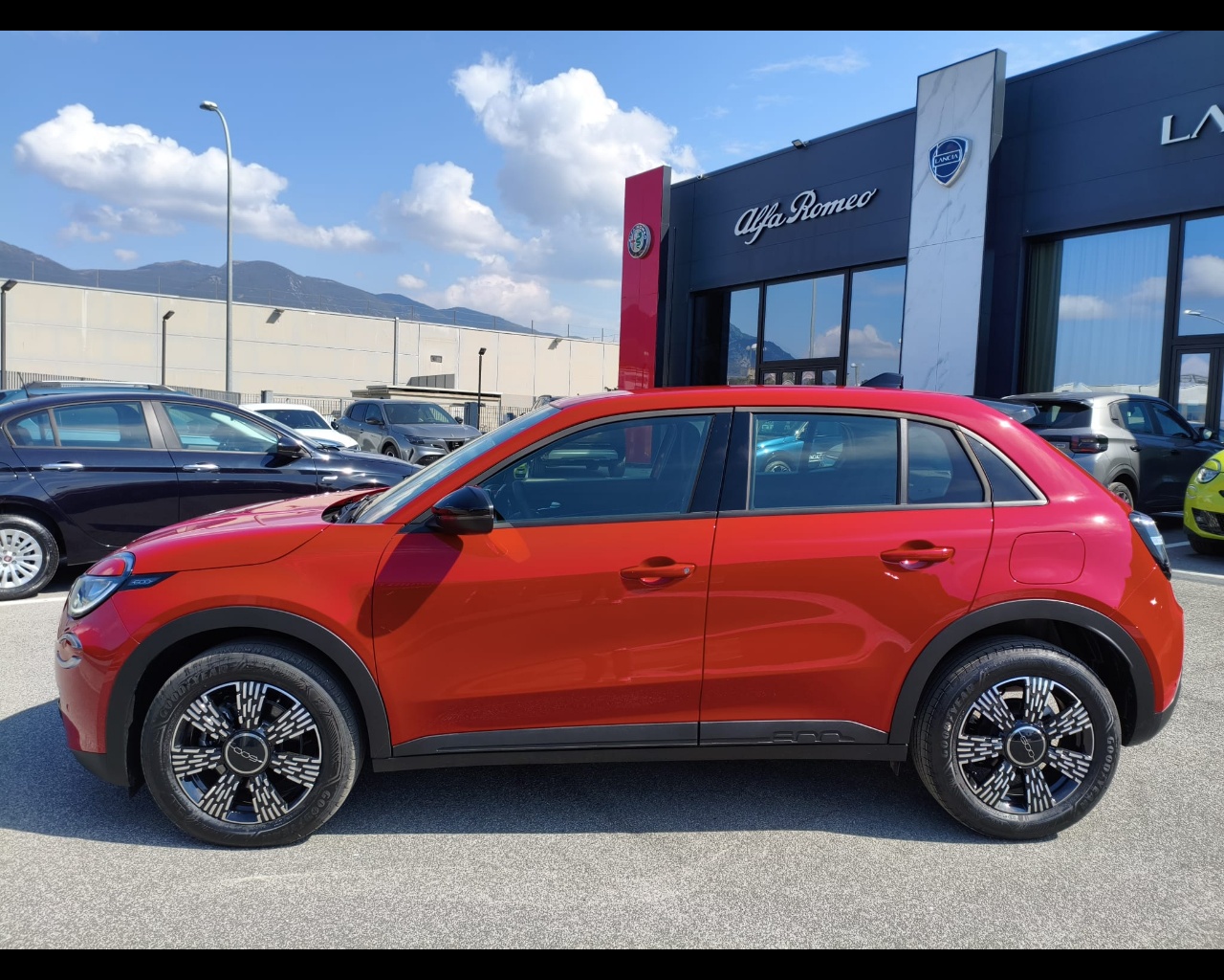 Foto FIAT 600 Hybrid 600 Serie SpecialeIcon - Configurazione Non Ordinabile